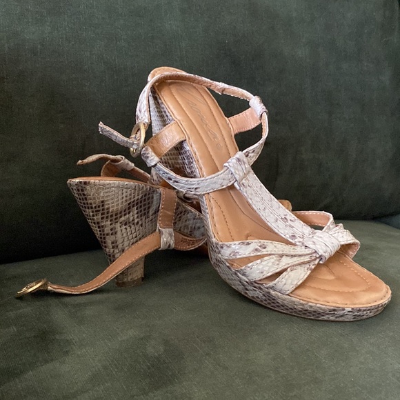 CROWN by Born size 6 - Picture 7 of 7